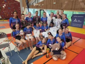 Championnat de France FSGT 2025 à Antony, photo des gyms de l'AEB.