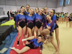 Photo des gyms de l'AEB gym Toulouse à la compétition équipe FFG à Colomiers, 18-19 avril 2026 (Perf et Nationale - Région)